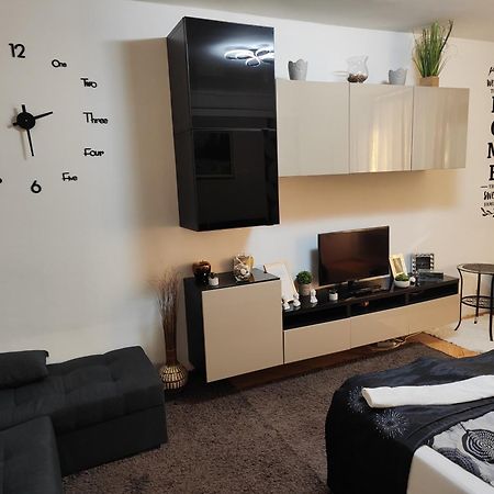 Heni Apartman Nagykanizsa Exteriör bild