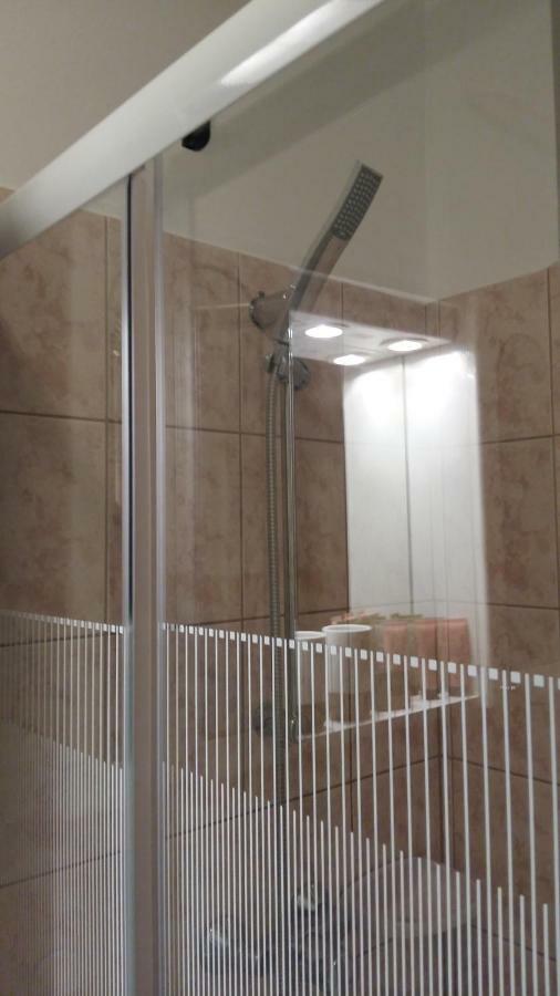 Heni Apartman Nagykanizsa Exteriör bild